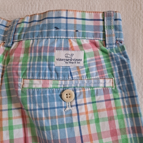Vineyard Vines boys size 10 plaid shorts, VGUC - Picture 5 of 5